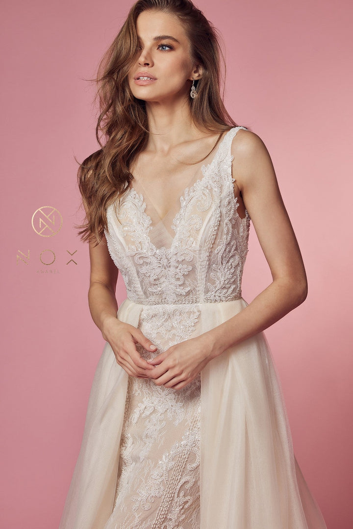Fitted Lace A-line Tulle Gown by Nox Anabel E474