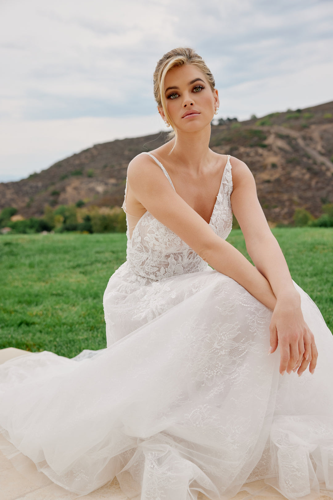 Applique V-Neck A-line Bridal Gown by Nox Anabel JE1060L