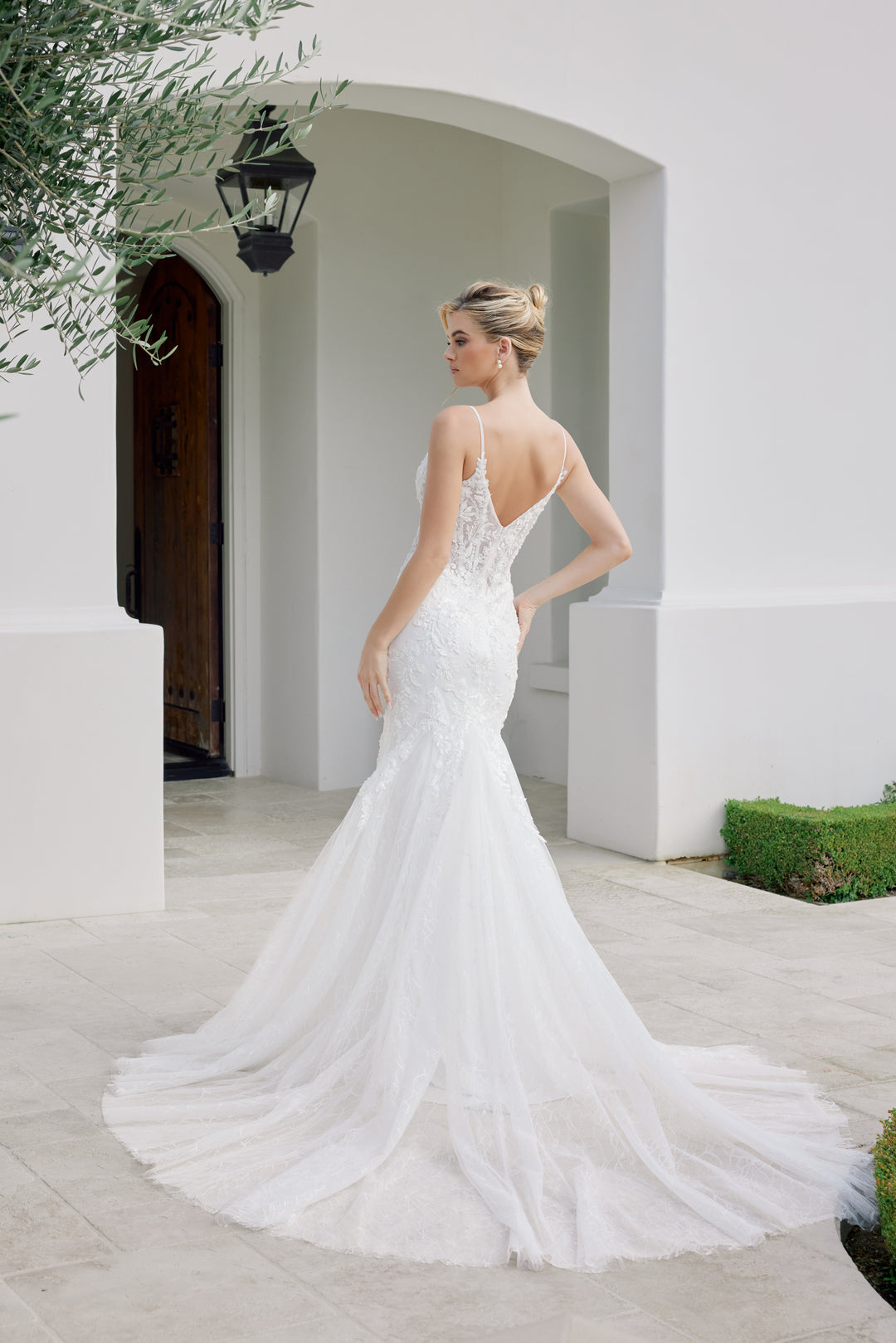 Sleeveless Mermaid Bridal Gown by Nox Anabel JE1063L