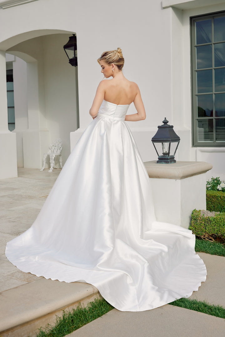 Strapless A-line Bridal Gown by Nox Anabel JE1075