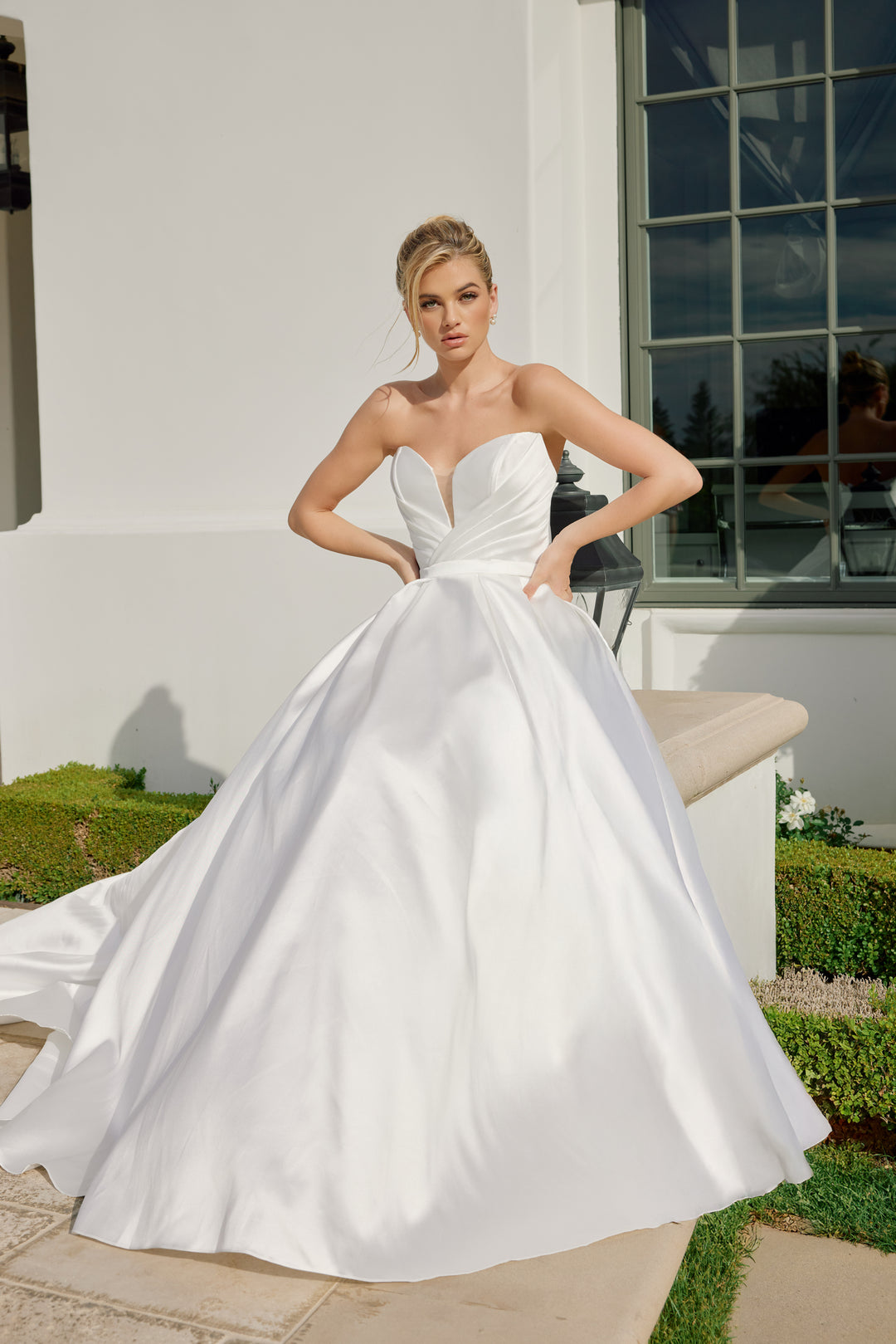 Strapless A-line Bridal Gown by Nox Anabel JE1075