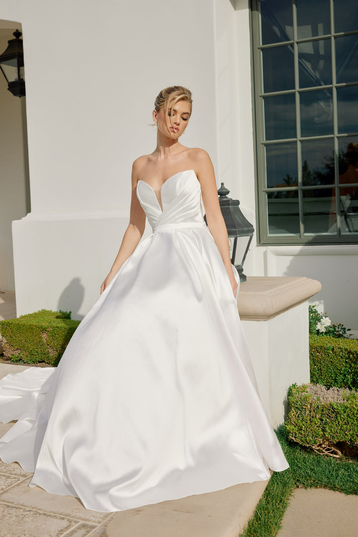 Strapless A-line Bridal Gown by Nox Anabel JE1075