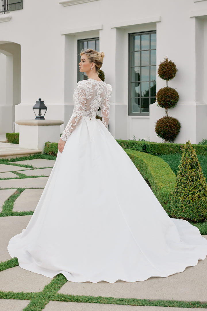 Applique Long Sleeve A-line Bridal Gown by Nox Anabel JE1078