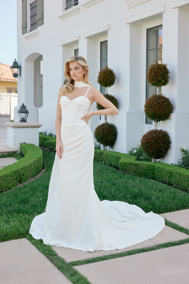 Applique Sleeveless Bridal Gown by Nox Anabel JE1079