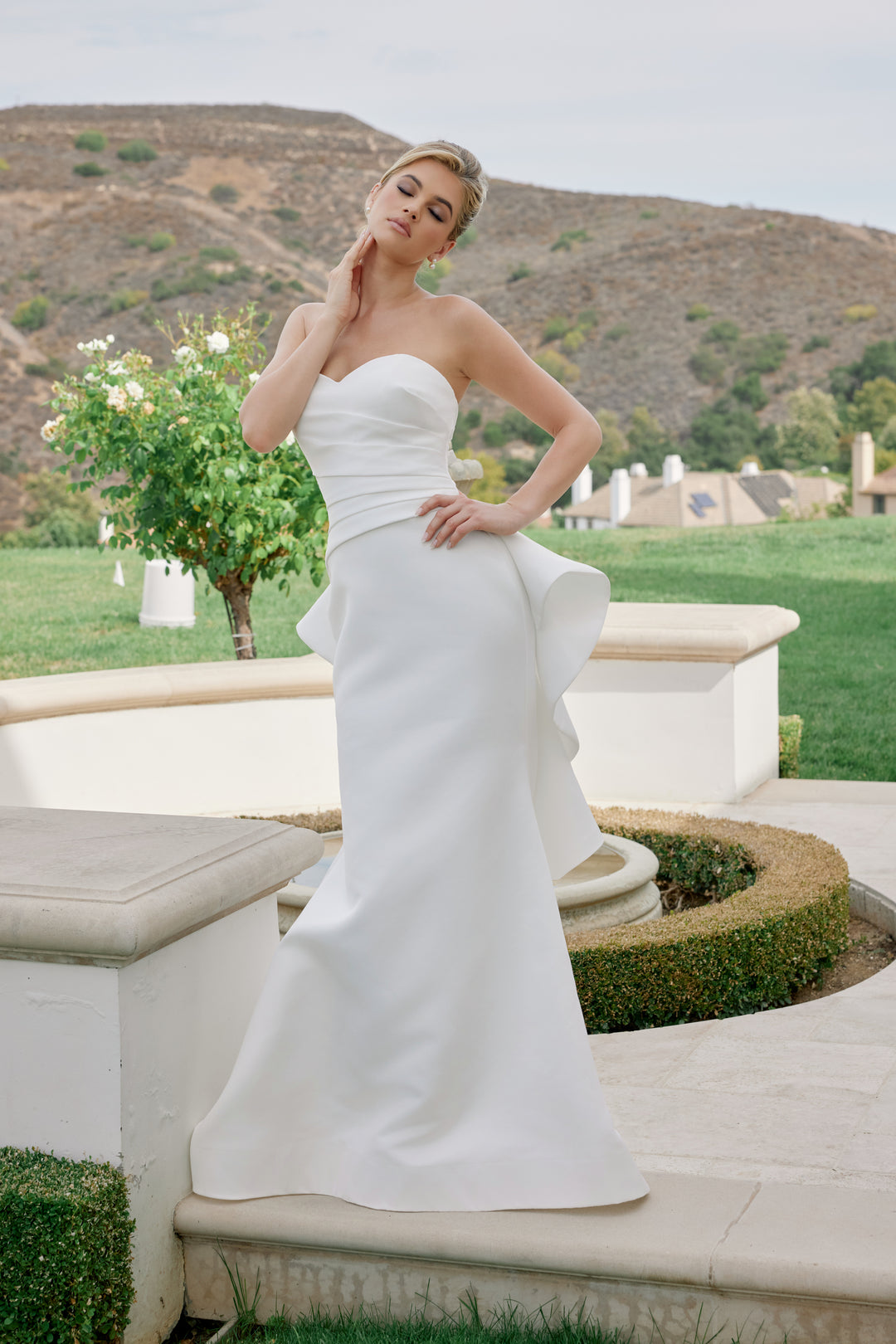 strapless bodycon wedding dress Bodycon Satin Strapless Empire Short Wedding Dress White / US 12