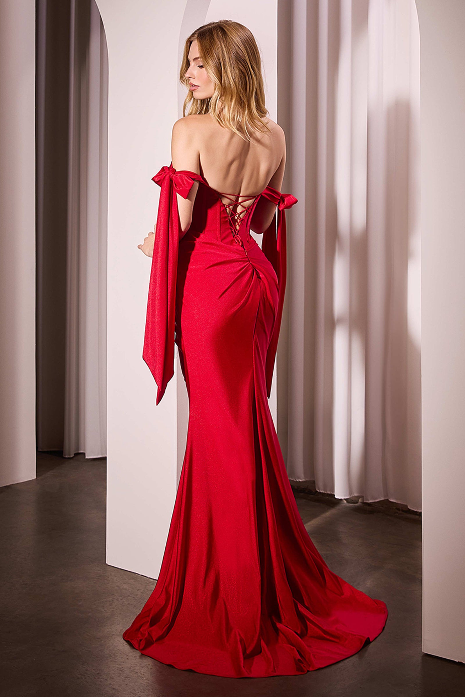 【売り切り御免！】 Satin Off Shoulder Slit Gown by Ladivine KV1120 – ABC Fashion トップス
