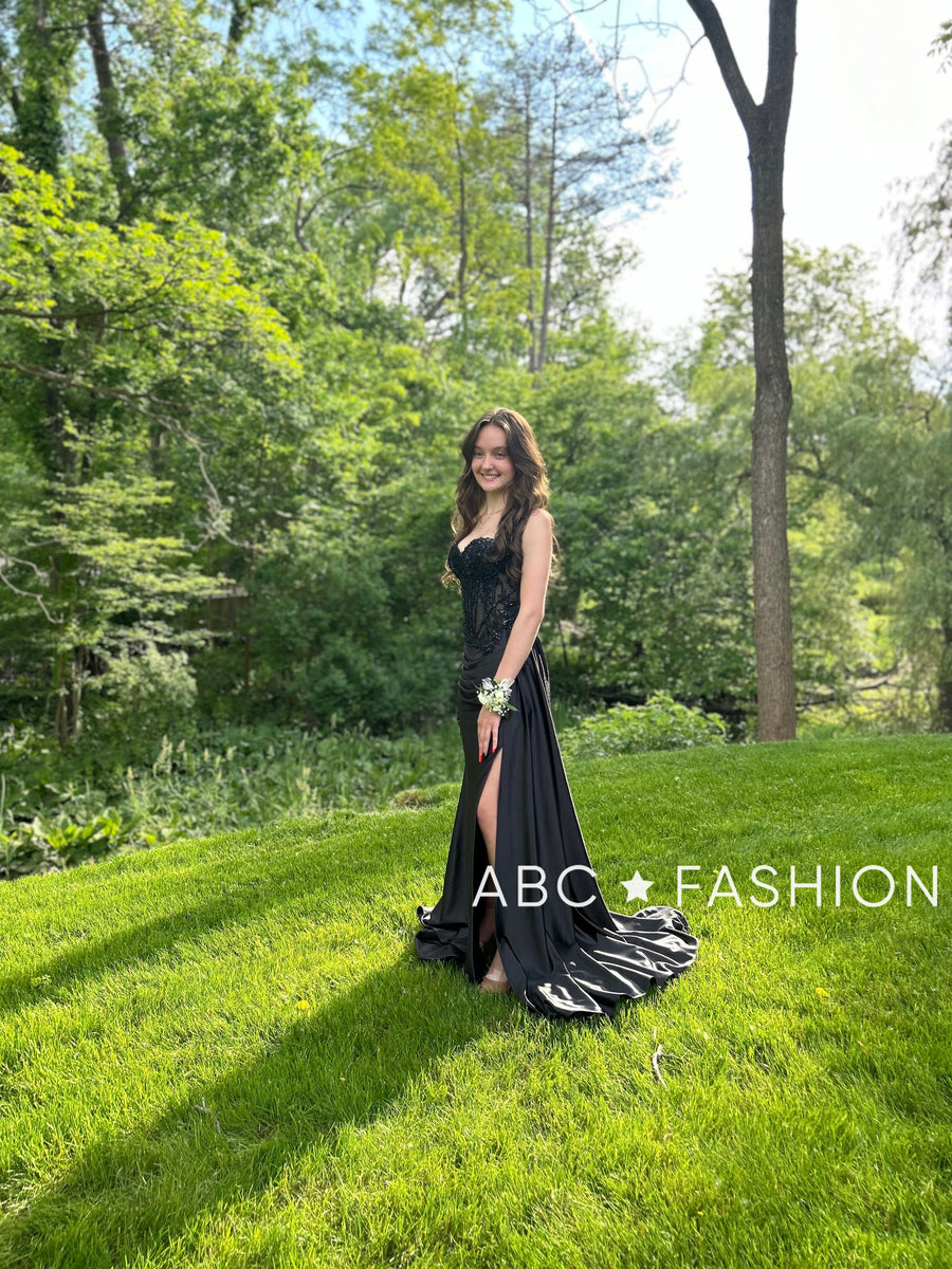 Ladivine Style CD868 Embelished Lace And Satin Fited Gown