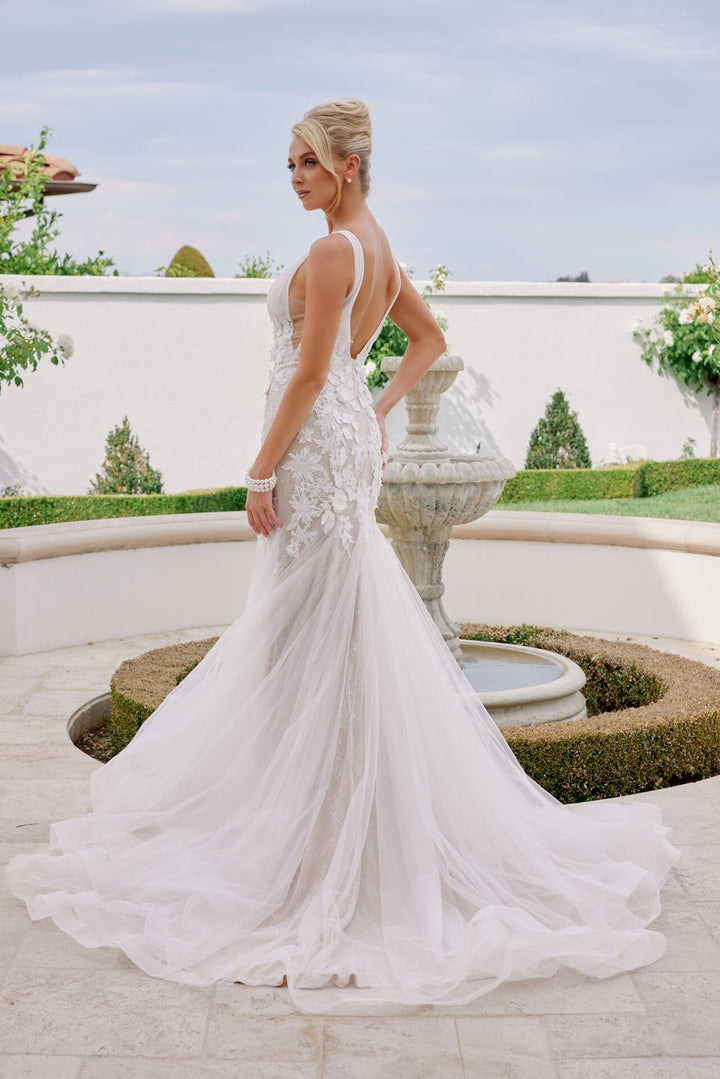 Floral Applique Mermaid Bridal Gown by Nox Anabel JE917