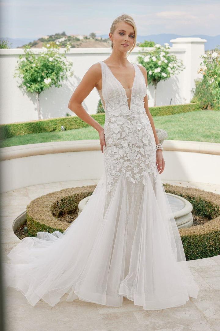 Floral Applique Mermaid Bridal Gown by Nox Anabel JE917