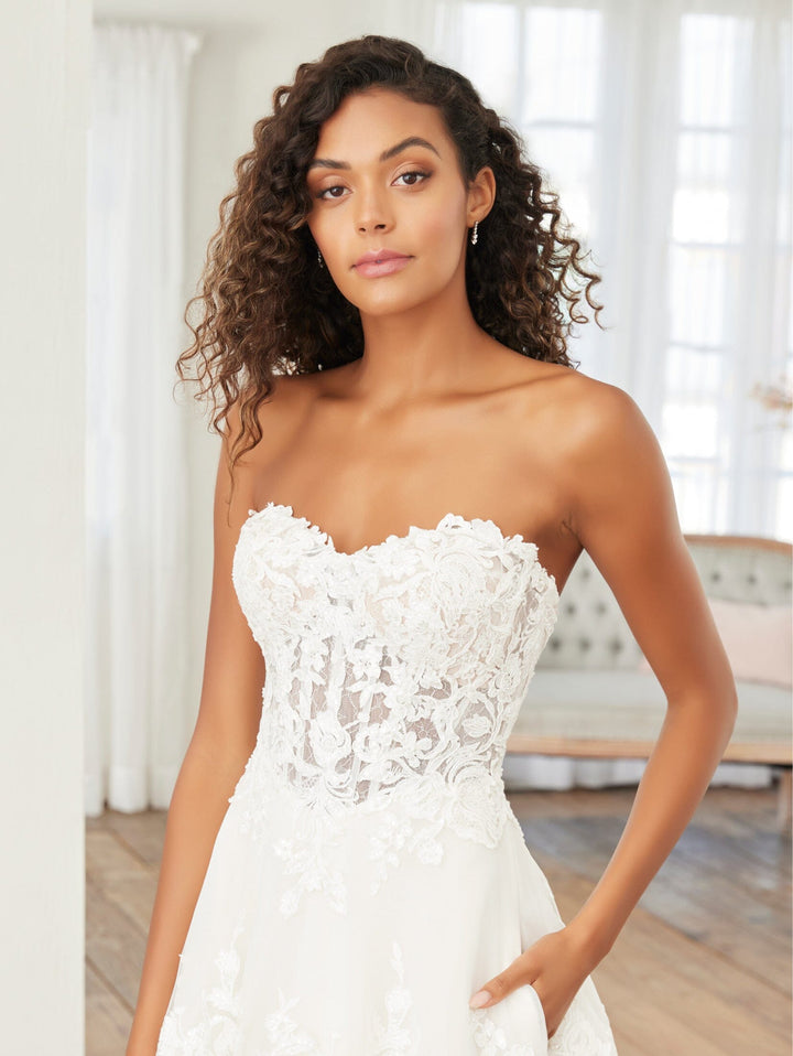 Sweetheart Corset Bridal Gown by Adrianna Papell 31245