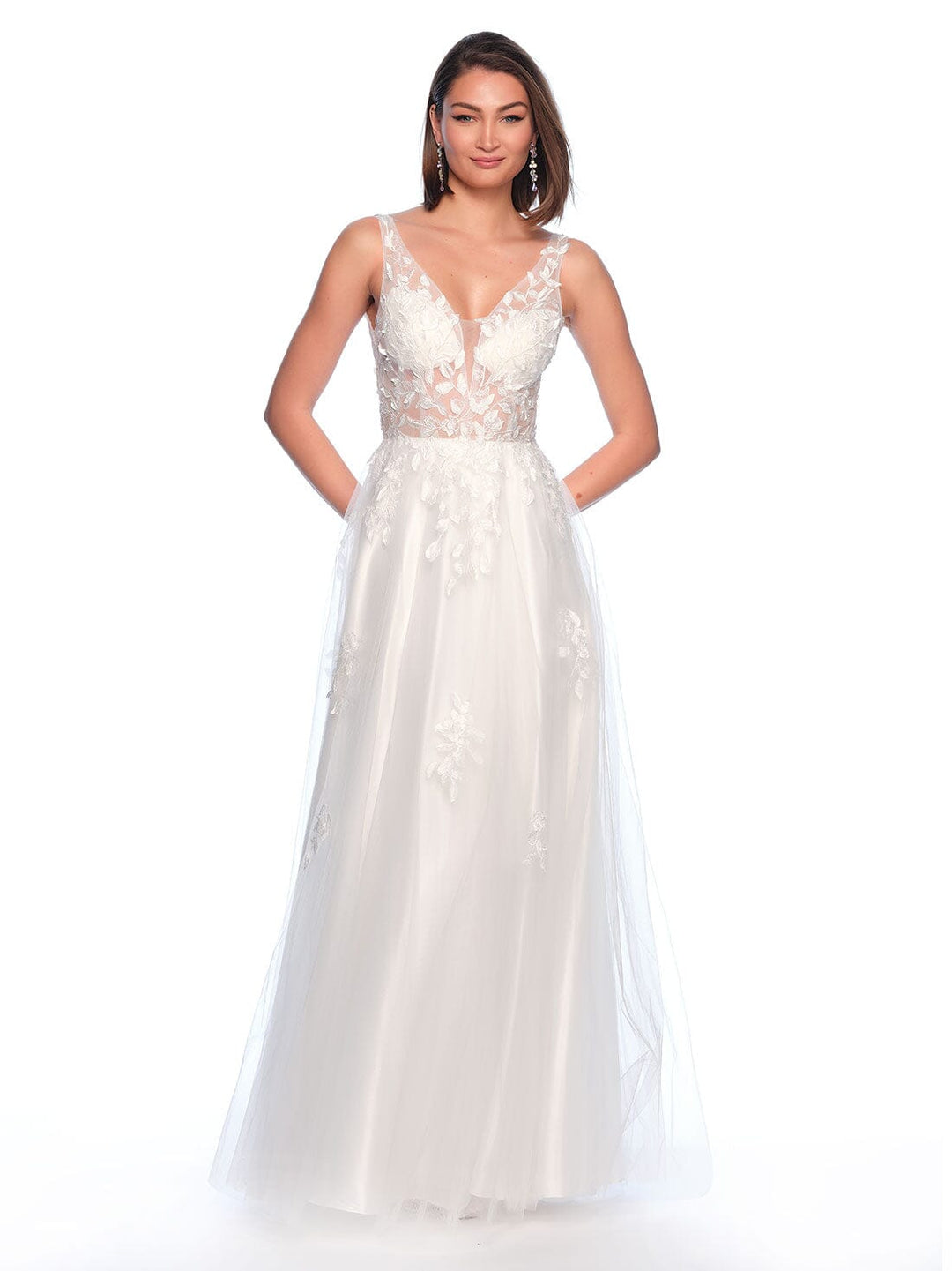 Wedding Dress by Dave and Johnny 11969 Ivory / 18 Wedding Dress by Dave and Johnny 11969 Ivory / 18