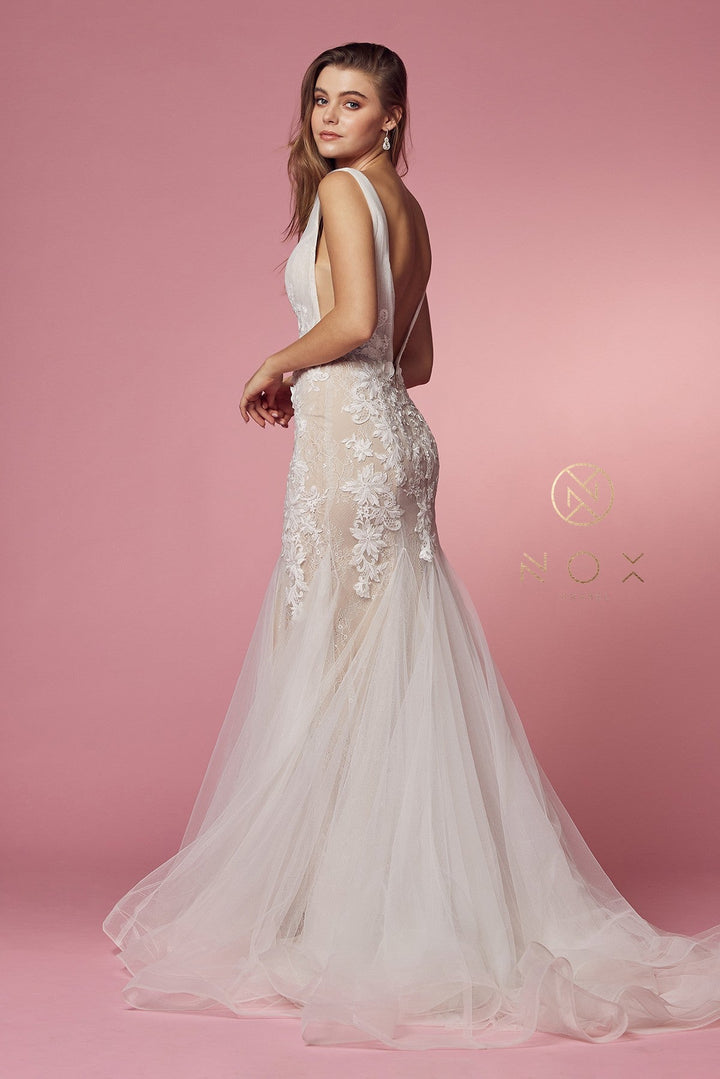 Floral Applique Mermaid Bridal Gown by Nox Anabel JE917