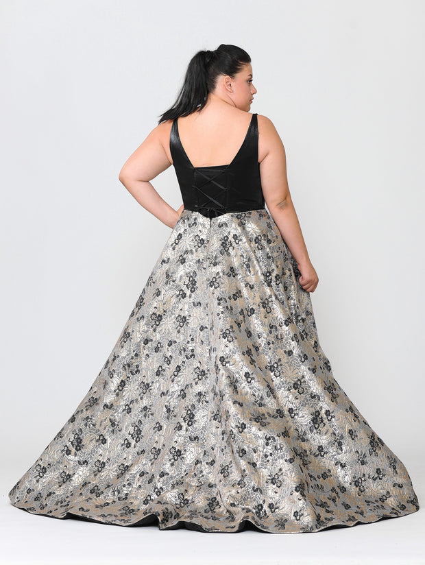 Plus Size Long V-Neck Dress with Print Skirt by Poly USA W1012
