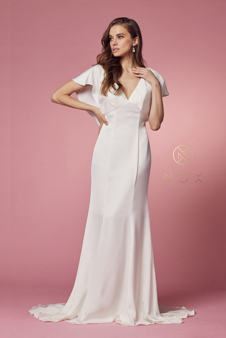 White Fitted Short Sleeve Gown by Nox Anabel JE912