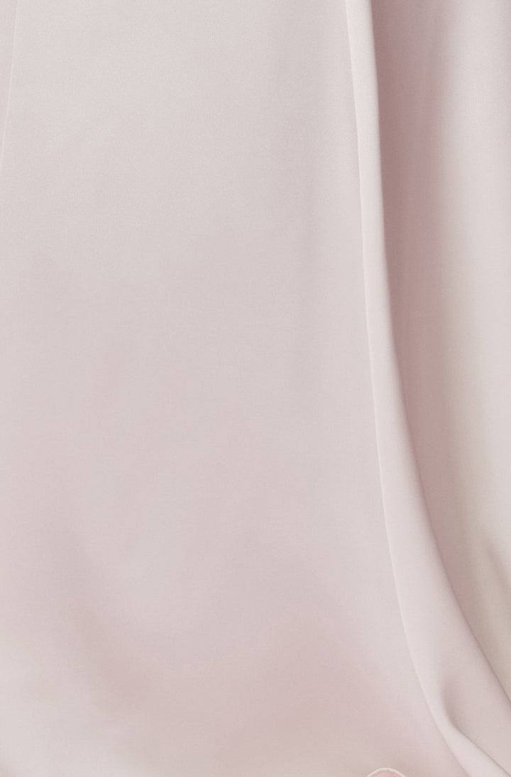 White Fitted Short Sleeve Gown by Nox Anabel JE912