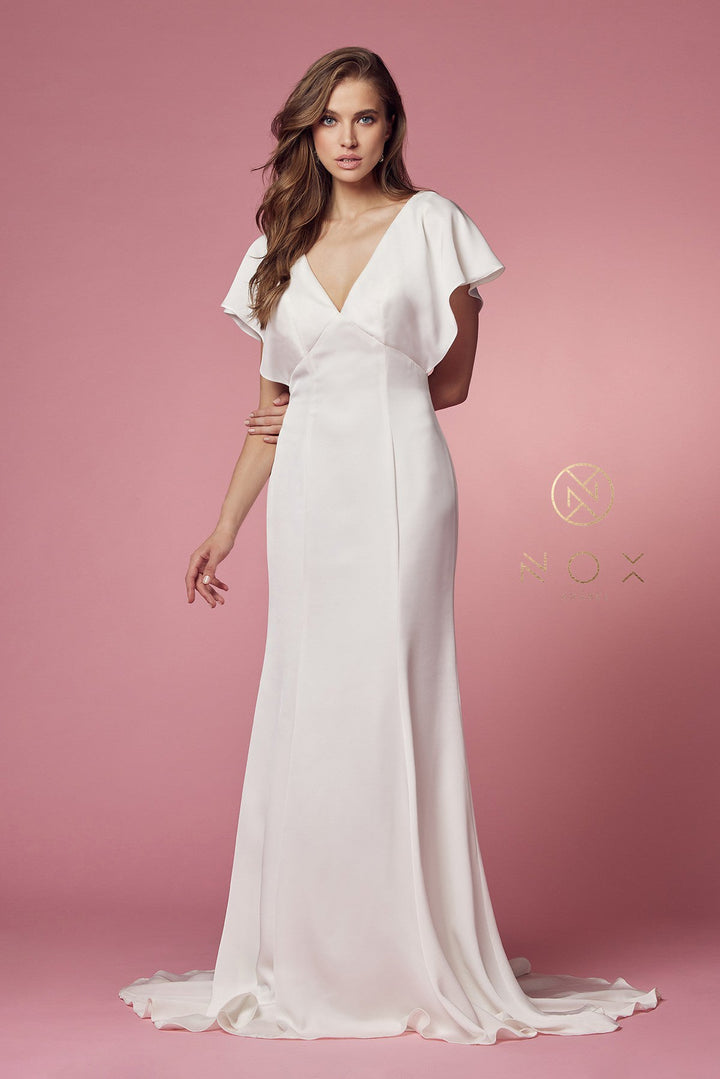 White Fitted Short Sleeve Gown by Nox Anabel JE912